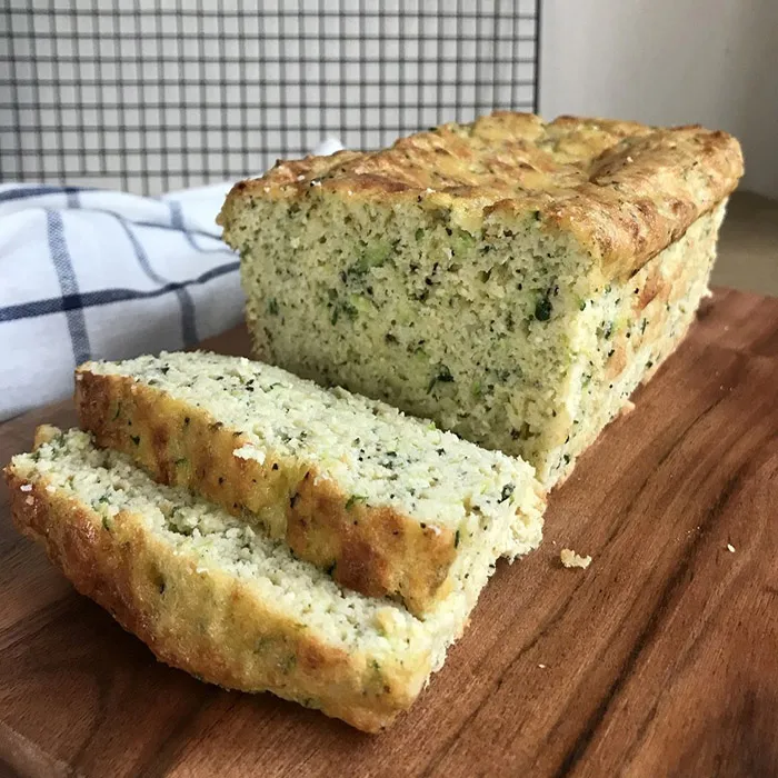 Receta de Pan de Calabacín con Queso Keto